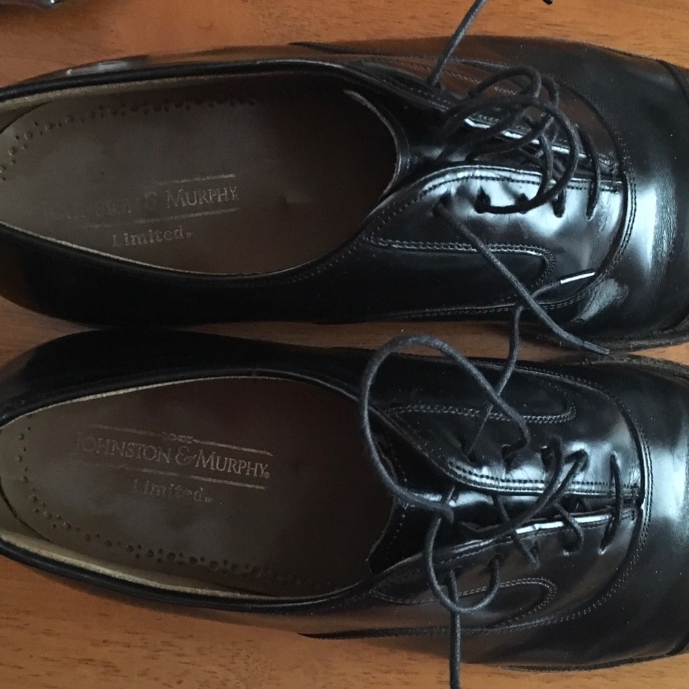 Men’s dress shoes by Johnston & Murphy - Picture 5 of 6